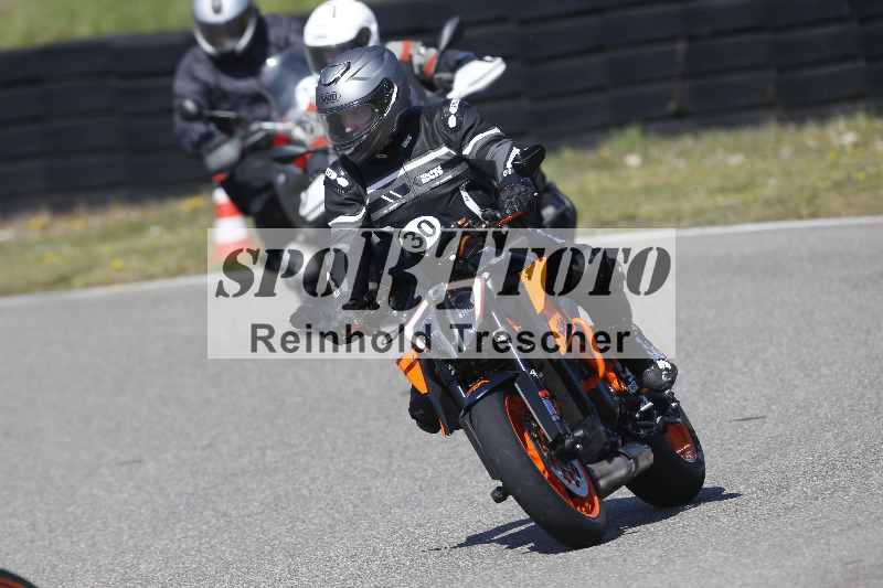 /01 02.04.2026 MAZ ADR/Gruppe gelb Gruppe gruen/30